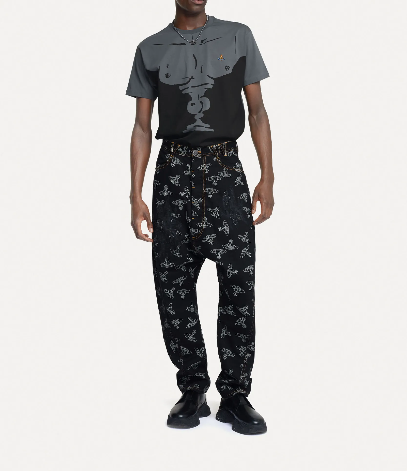 Bust Classic T-shirt