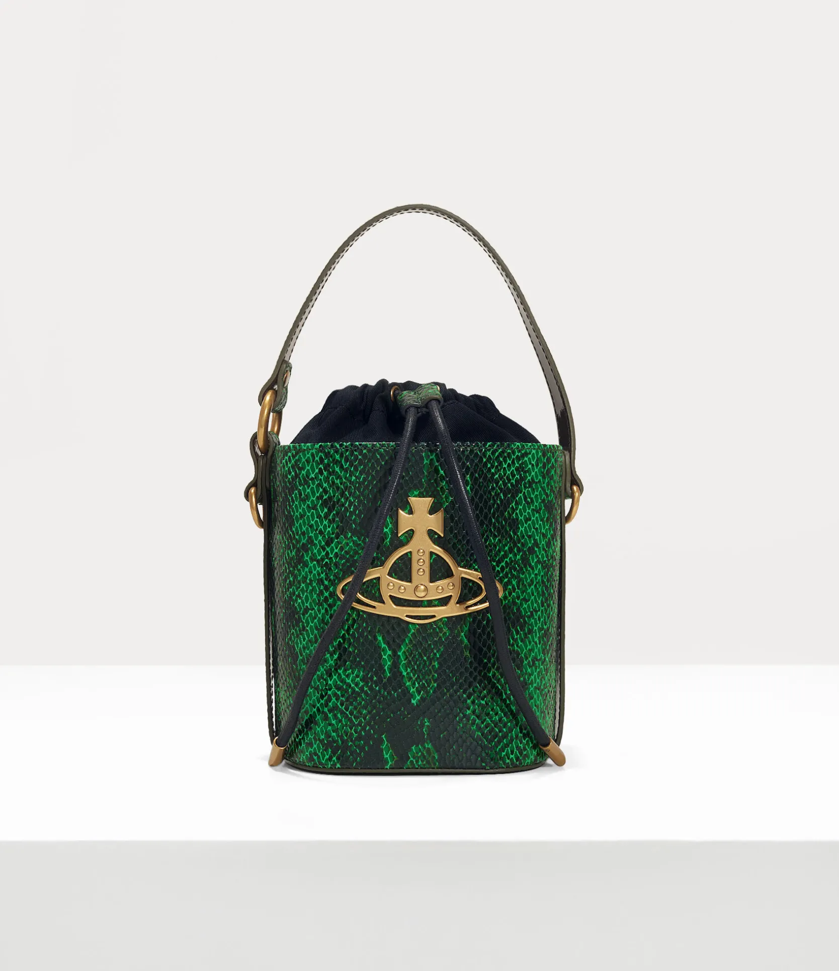 Daisy Drawstring Bucket Bag