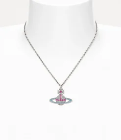Kika Pendant Necklace
