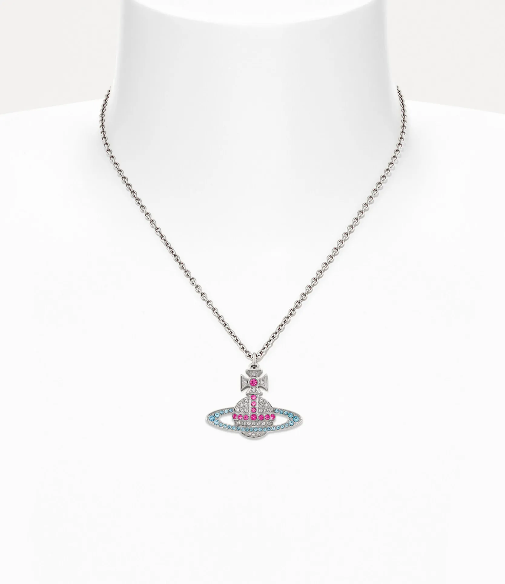 Kika Pendant Necklace