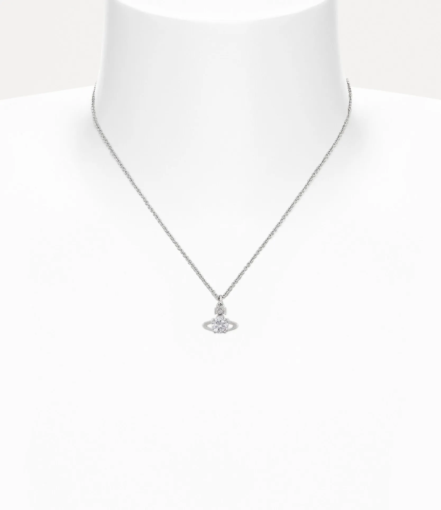 Reina Pendant Necklace