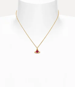 Reina Pendant Necklace
