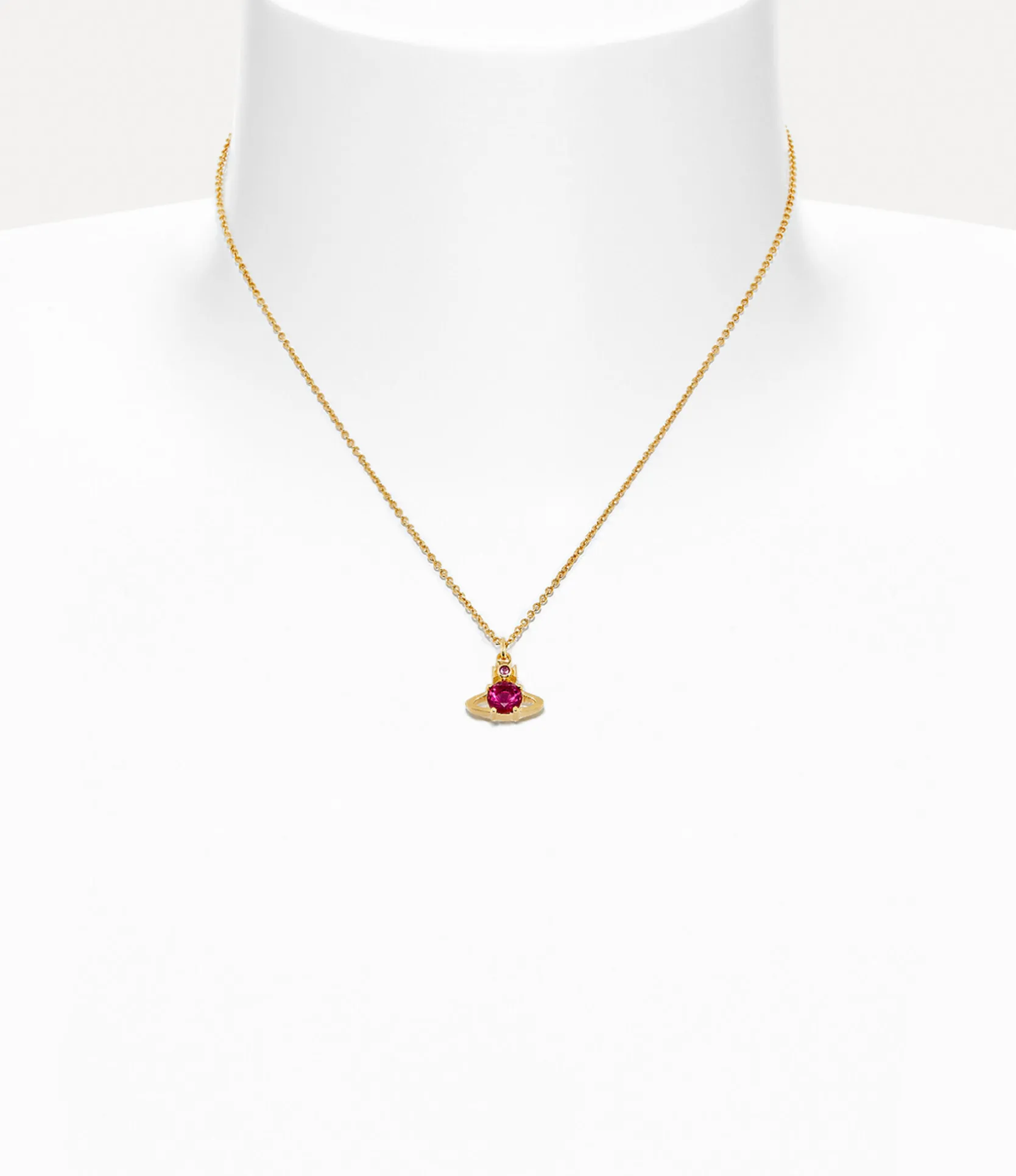 Reina Pendant Necklace