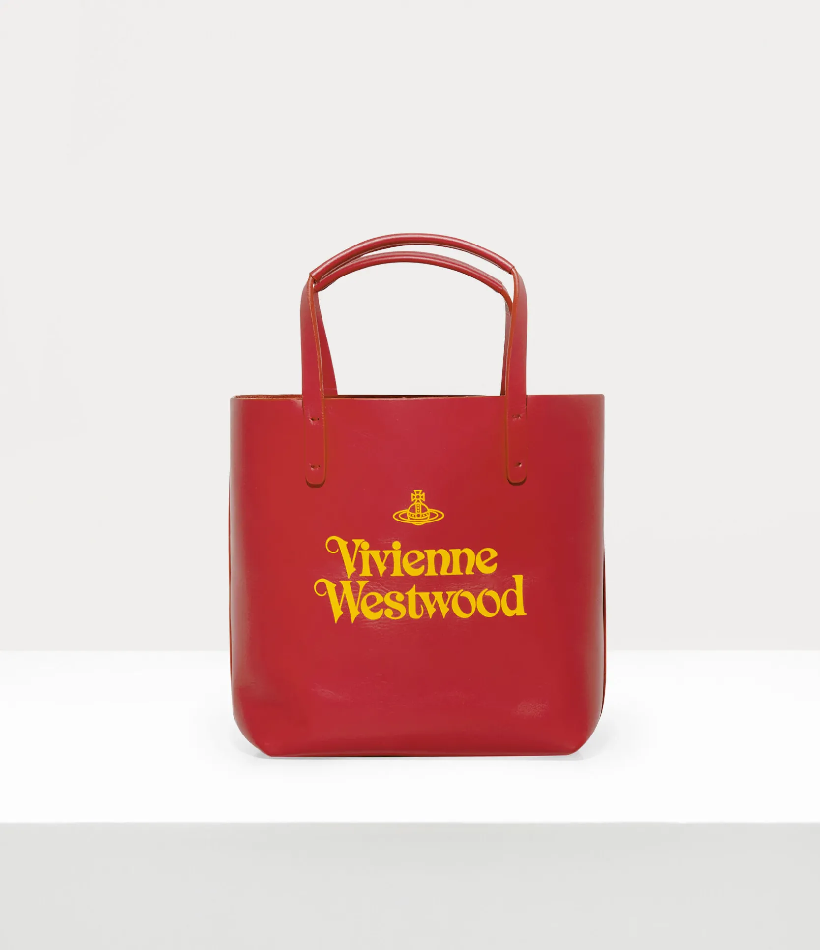 Small Studio Shopper