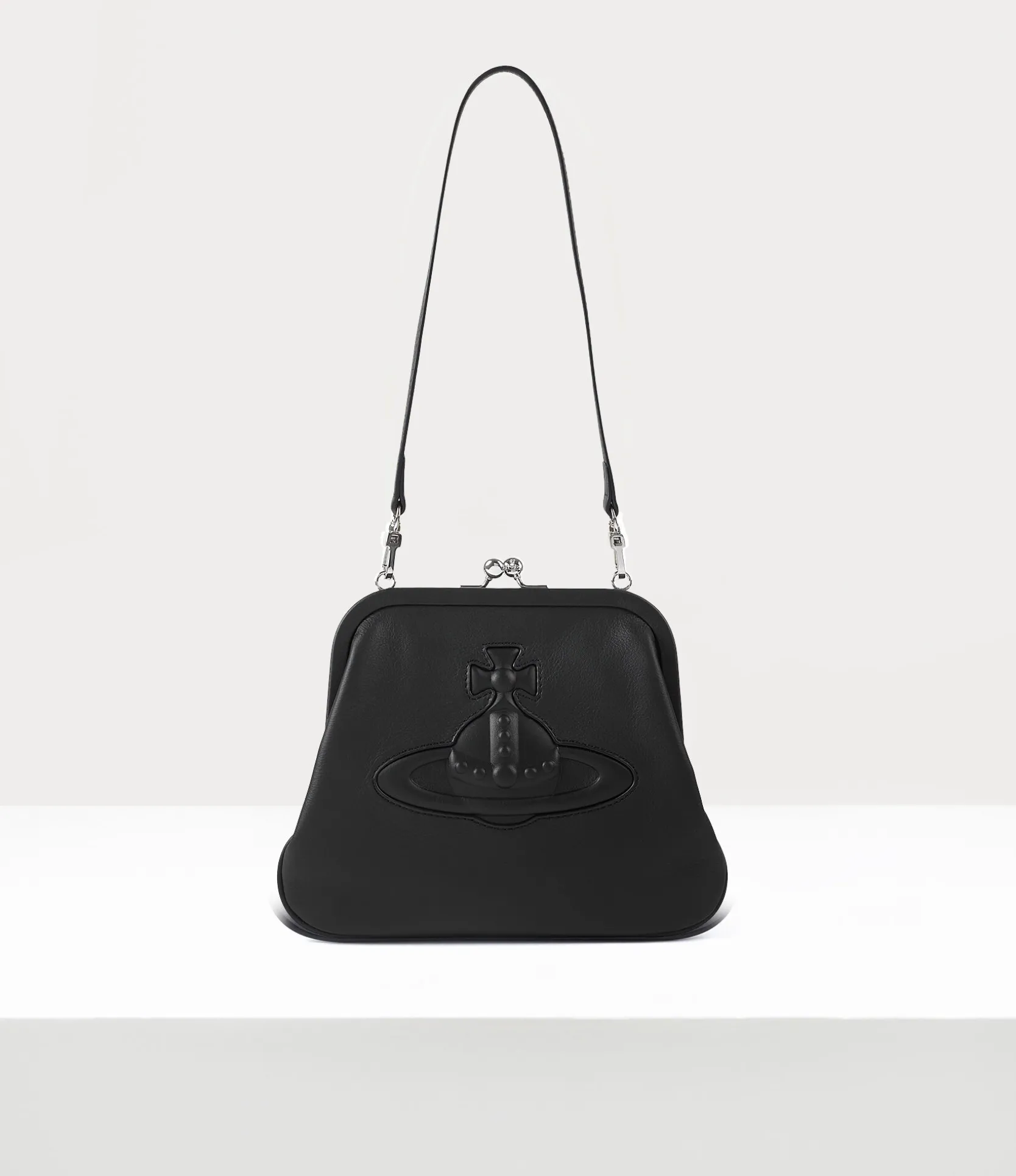 Vivienne's Clutch