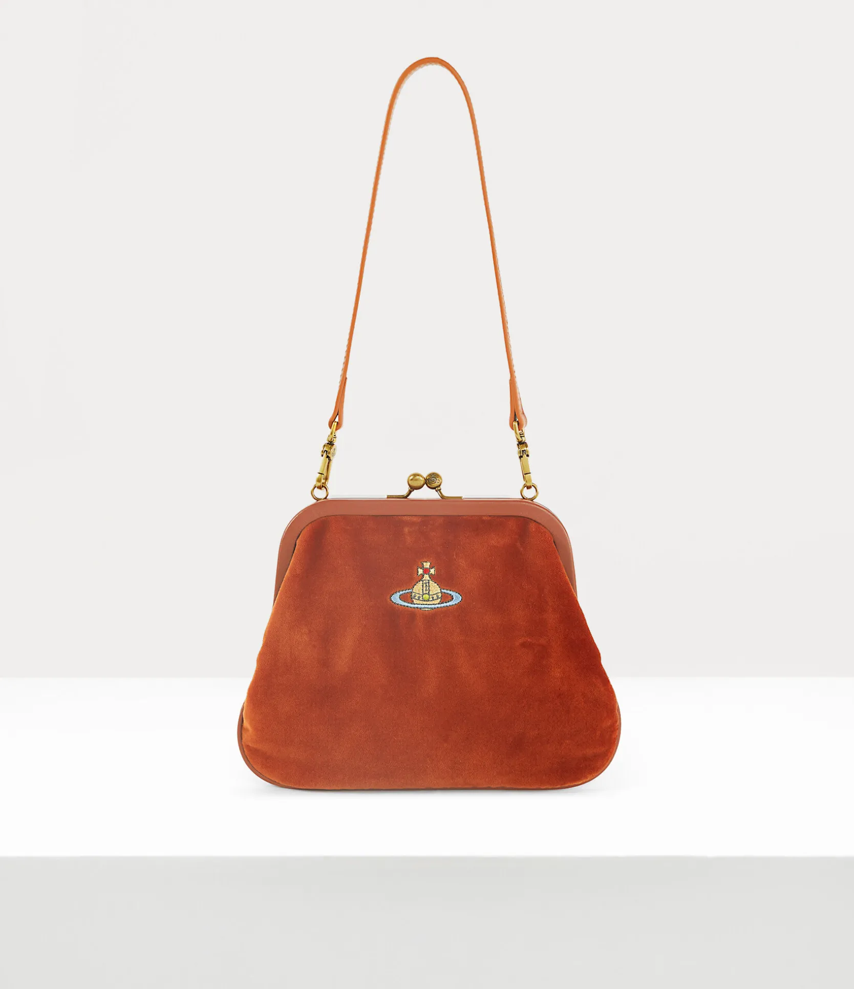 Vivienne's Clutch